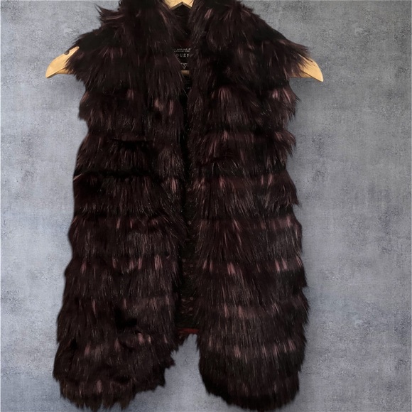 Guess Faux Fur Vest - Picture 1 of 1